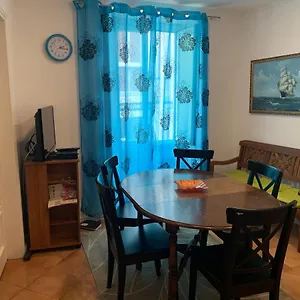 House And In 2*, Lisbon Portugal